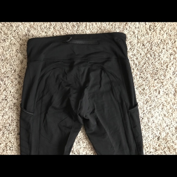 lululemon leggings size 8. black - Picture 3 of 3